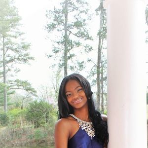 Meet your Posher, Briana